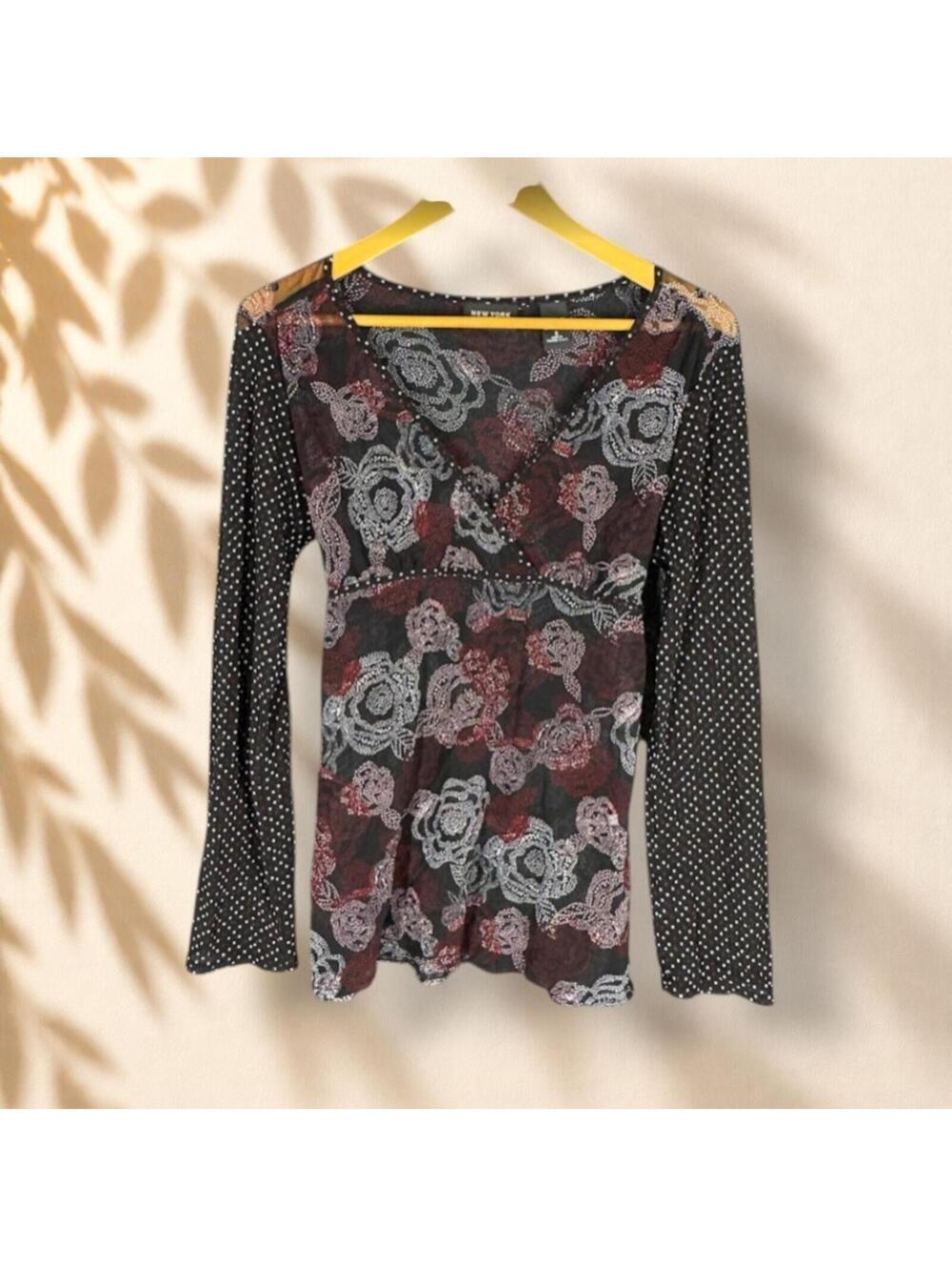 New York & Company Blouse Women S Small Black Floral V-Neck Tasseled Belted